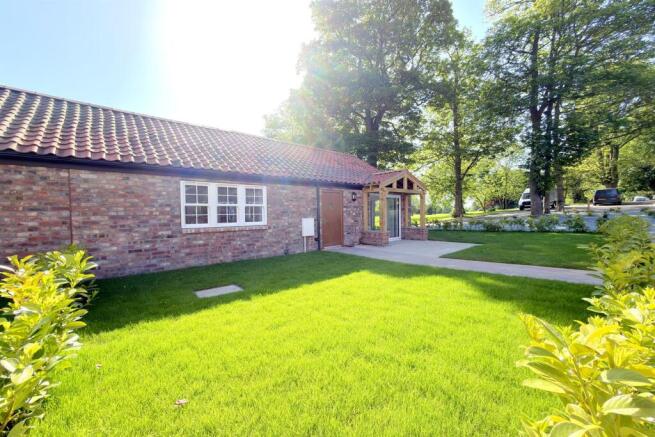 1 bed Bungalow for sale Image 8