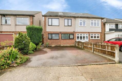 Acacia Gardens, Upminster, RM14