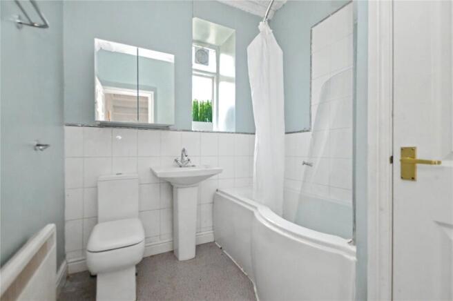 2 bed Apartment for sale Image 9