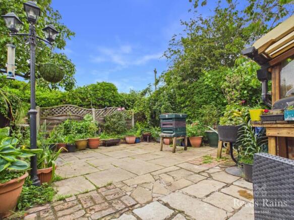 3 bed Semi-Detached for sale Image 4