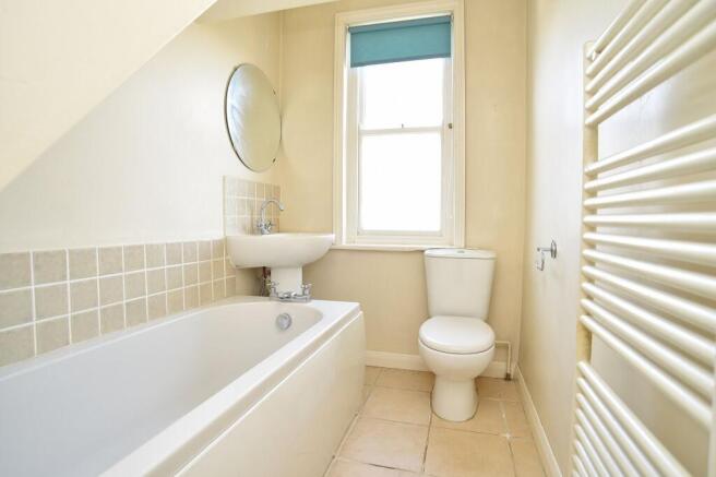 3 bed Terraced for sale Image 10