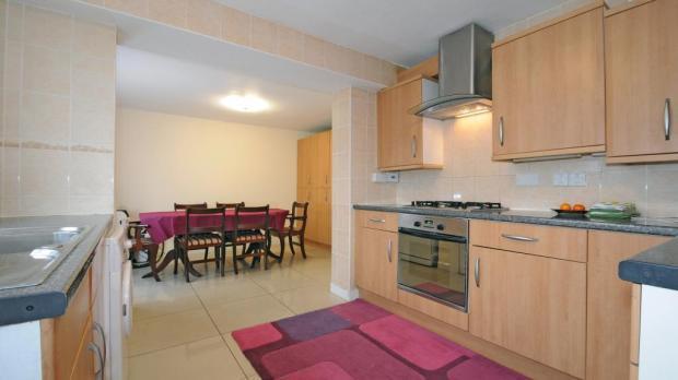 Kitchen Dining Area