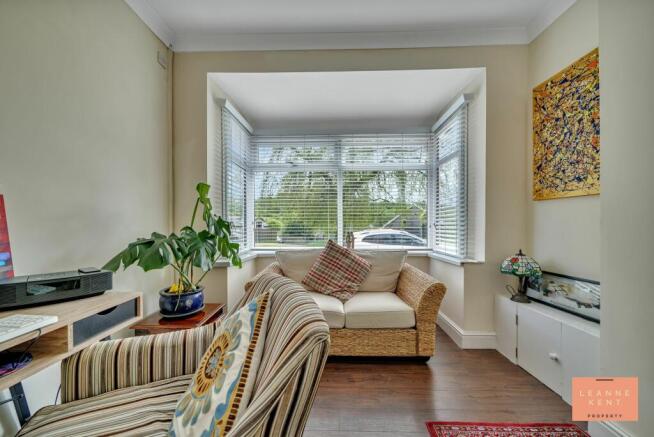 Sitting Room/Bedroom