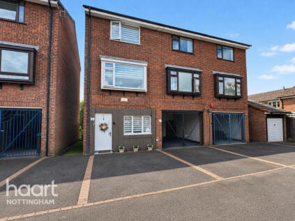 Helvellyn Close, The Meadows