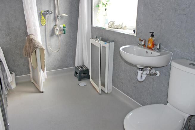 WET ROOM / SHOWER ROOM