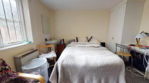 42, Ebberston Terrace, Hyde Park, Leeds LS6 1AU