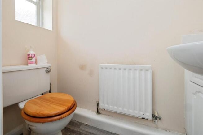 3 bed Semi-Detached for sale Image 6