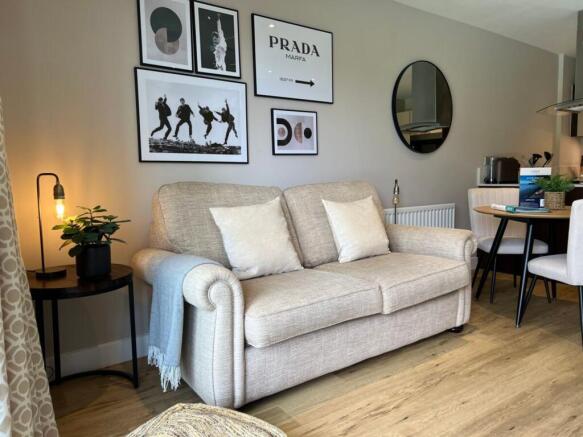 1 bed Apartment to rent Image 5