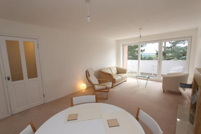 11 Lime Court Lounge.jpg