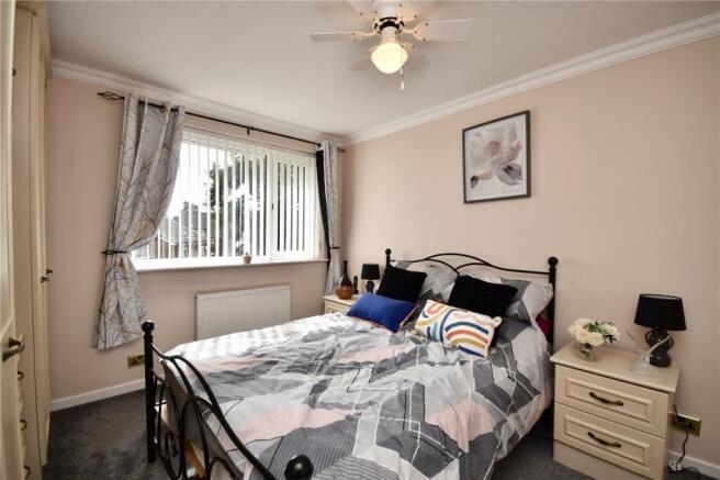 3 bed Semi-Detached for sale Image 7