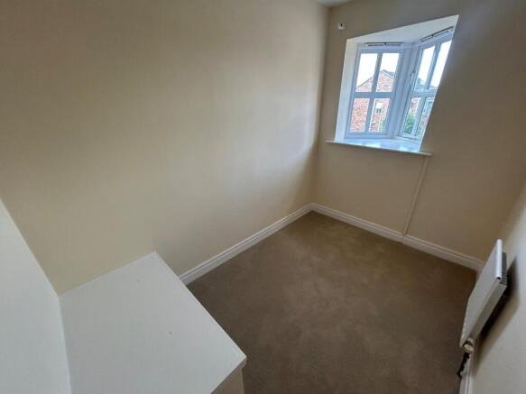 3 bed Semi-Detached to rent Image 8