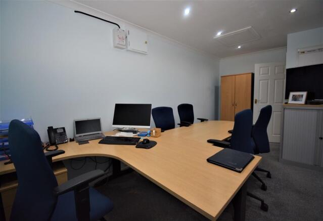 Annex meeting room / Bedroom 