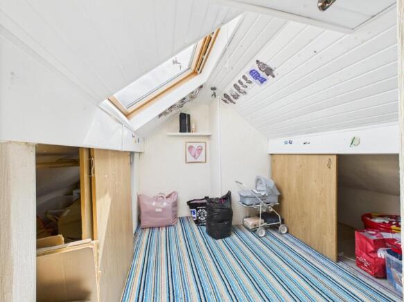 3 bed Semi-Detached for sale Image 7