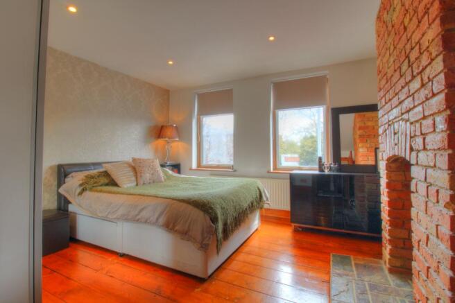 Bedroom (First Floor)