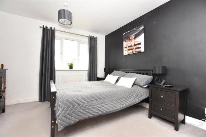 2 bed Town House for sale Image 5
