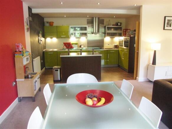 Kitchen/Dining
