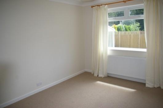 DOUBLE BEDROOM 2