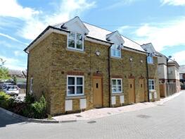 6, 22 Gilliat Row, Ebury Road, Rickmansworth WD3 1BN