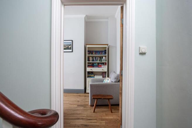 4 bed Town House for sale Image 5