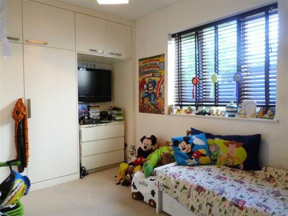 Photo 8