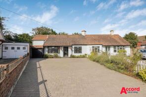 10, Greenbanks, Upminster RM14 3YR