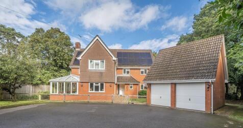Hutwood Road, Chilworth, Southampton, Hampshire, SO16