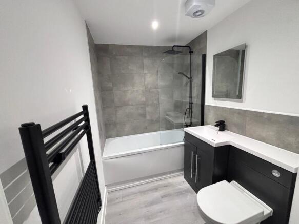 2 bed Flat to rent Image 6