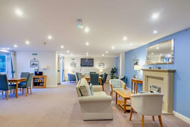 Homeowners Lounge