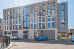 Flat 4, 1 Bodman House, Bishops Hall, Kingston Upon Thames KT1 1AS
