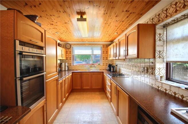 3 bed Detached Bungalow for sale Image 6
