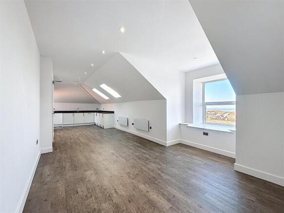 2 bed Apartment for sale Image 6