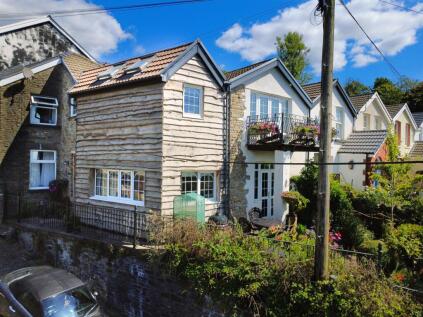 Heol-y-Beiliau, Llantrisant, Pontyclun, CF72 8ES