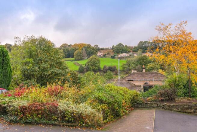 2 bed Apartment for sale Image 12