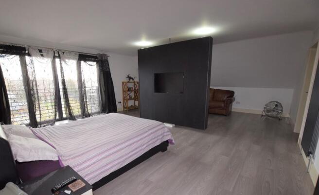 Bedroom 1 (Double with Ensuite)