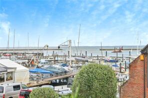 2, Tides Reach, Birmingham Road, Cowes PO31 7NU