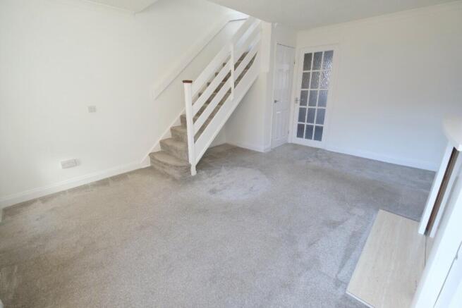 SITTING/DINING ROOM