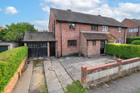 Chestnut Close, Bishop's Stortford, Hertfordshire, CM23