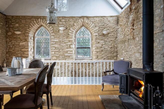 23 - The Old Chapel - GL7 6LW - Web.jpg