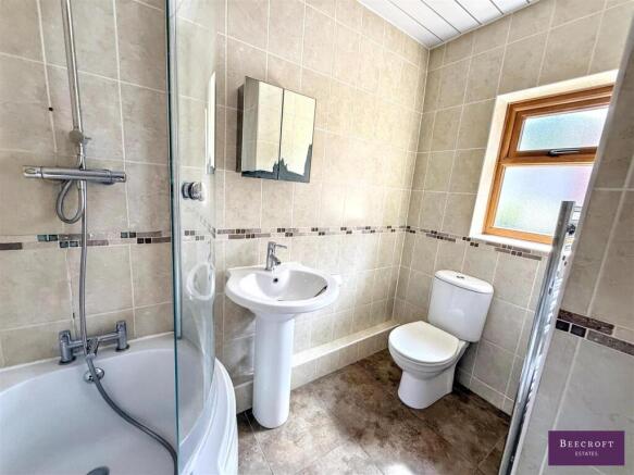 3 bed Semi-Detached for sale Image 10