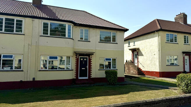 2 bed Apartment for sale in adel