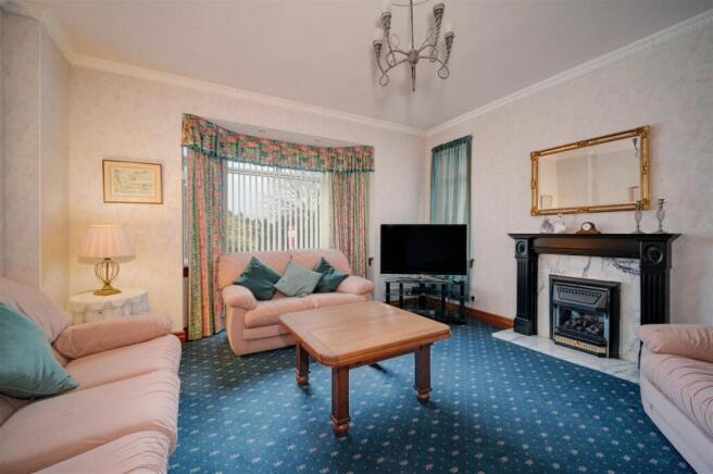 12 Old Craigie Road Dundee-6.JPG