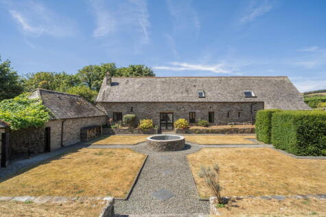 Harrowbarrow, Callington, PL17 8AH