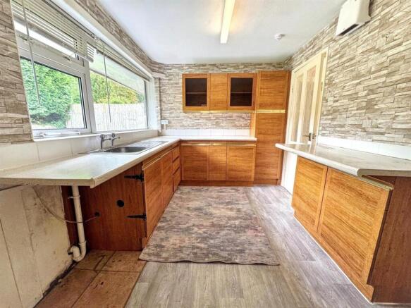 Wallbridge Drive, Leek. photo 4
