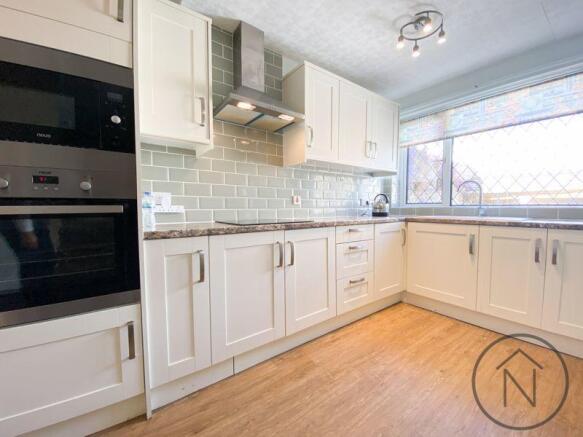 Kitchen / Dini...