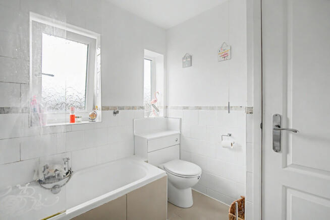 2 bed Semi-Detached for sale Image 12