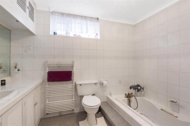 Bathroom.jpg