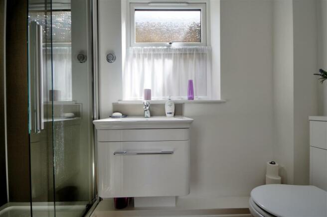 Shower Room: