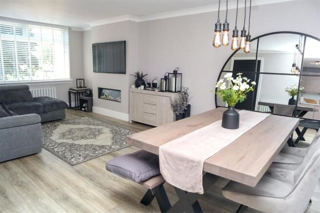 Lounge/Diner