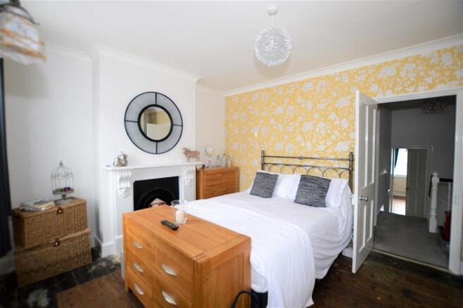 157 Nelson Road bed 1a Oct.JPG