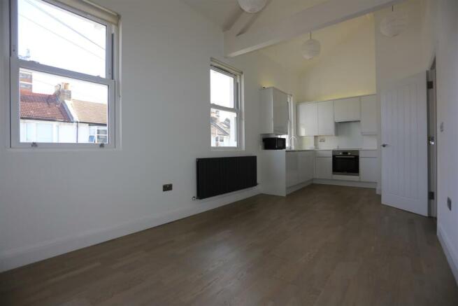 58B LIVINGSTONE ROAD (5).JPG